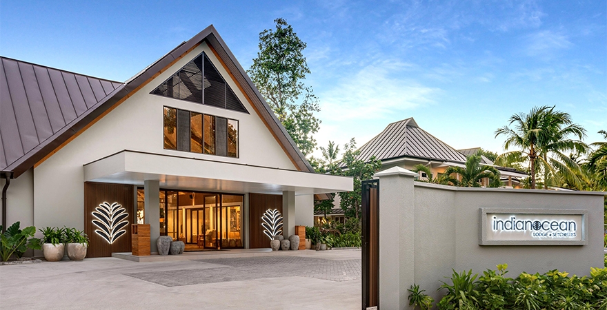 Indian_Ocean_Lodge_-_Seychelles_Indian_Ocean_Lodge_0014_ENTRANCE_01