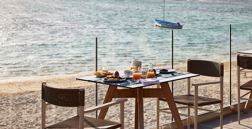 C_Mauritius_|_C_Resorts_by_Constance_C_Mauritius_0000s_0007_C-Mauritius-FA-2021-Dining-Room-16_HD